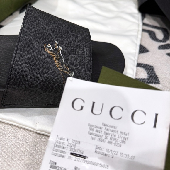 *SOLD* Gucci Men's GG Supreme Black Tiger Slide Sandals *Authentic* - Picture 6 of 6